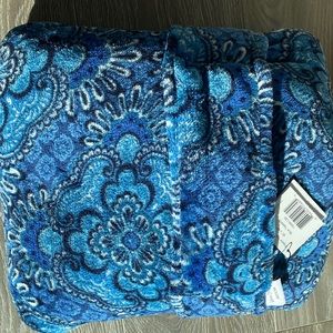 NWT Vera Bradley blanket